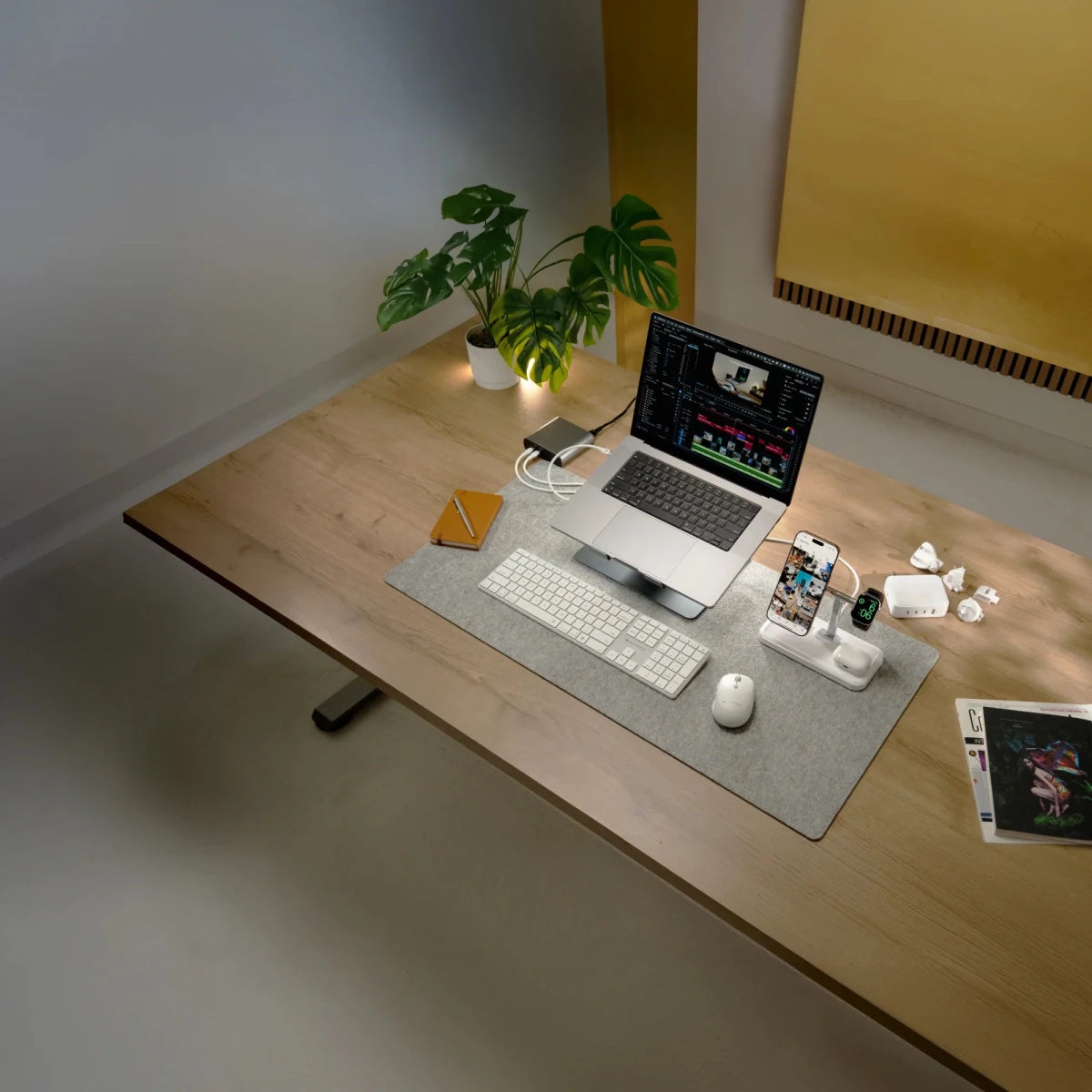 Go Beyond the MacBook Workspace – HyperShop.com