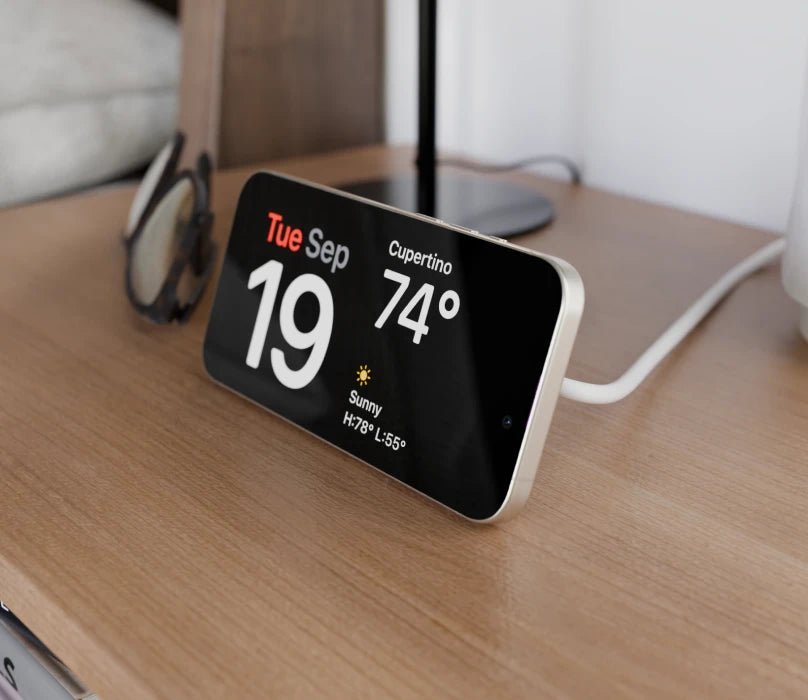 HyperJuice Qi2 2 - in - 1 Magnetic Charging Stand - HyperShop.com
